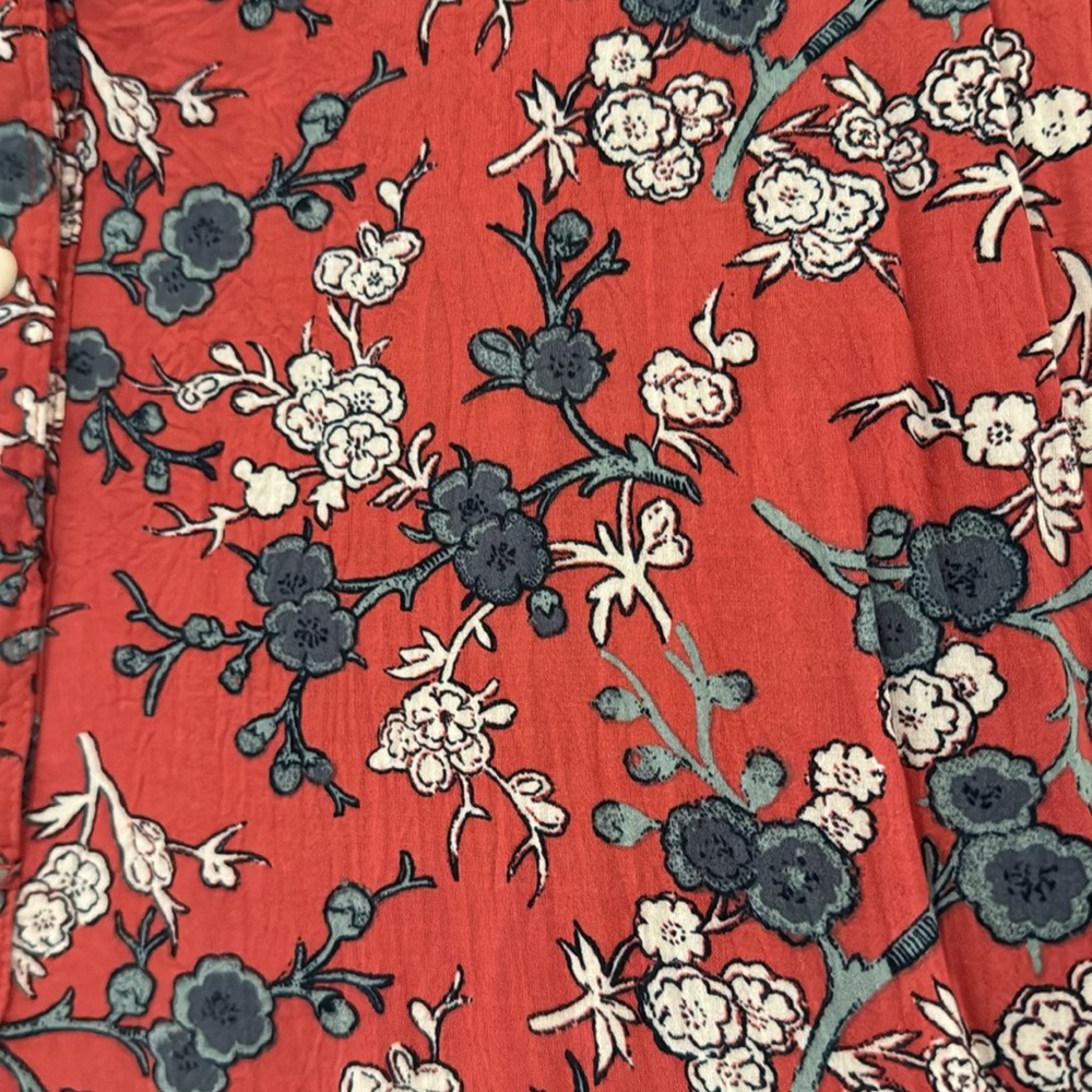 Loft 3/4 Button Down Top. - image 3